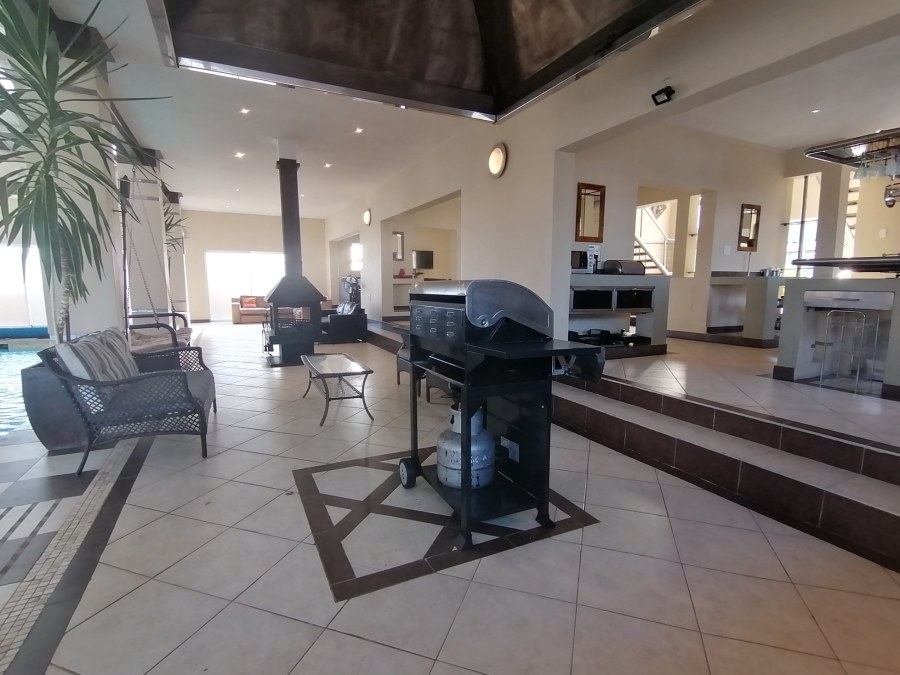 5 Bedroom Property for Sale in Bettys Bay Western Cape